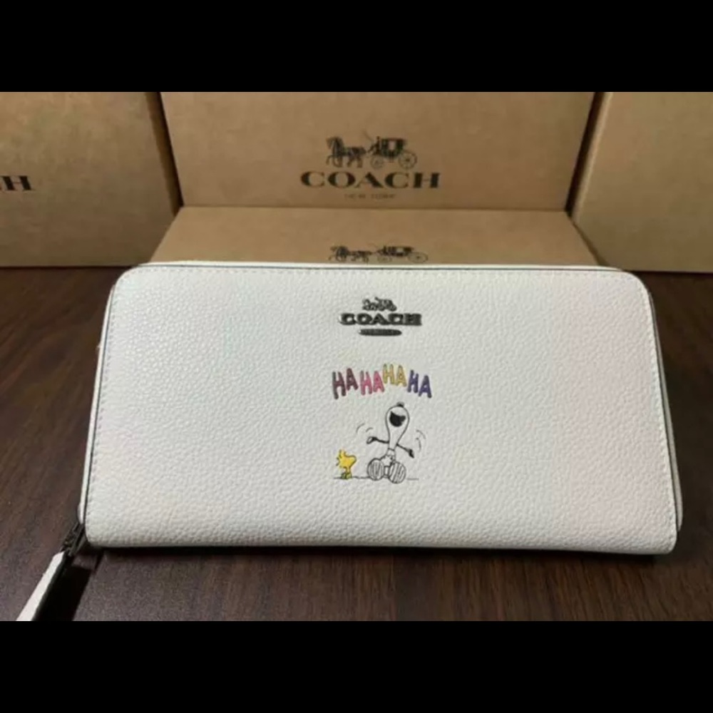 Coach Snoopy Laughing Hahaha Wallet NWT